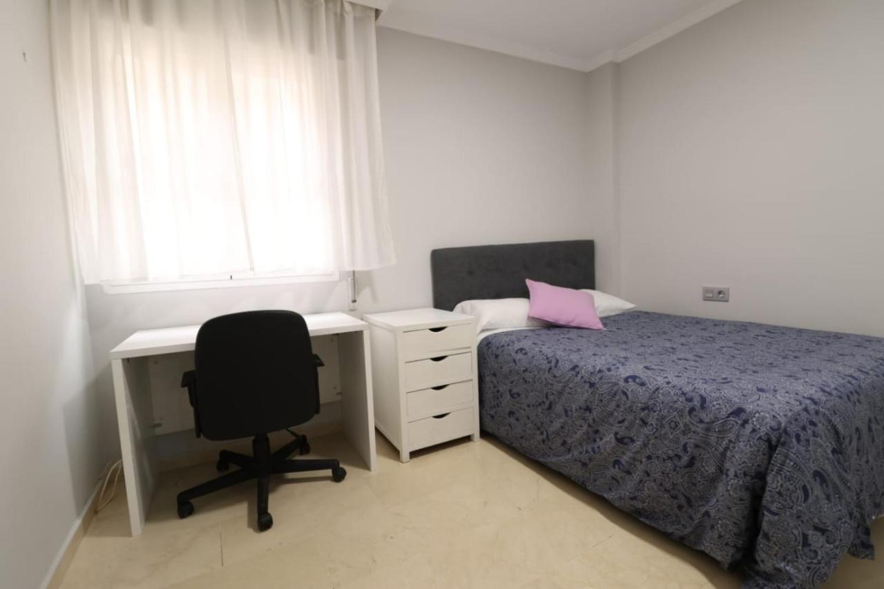 Piso En Pleno Centro De Huelva. Appartement Buitenkant foto