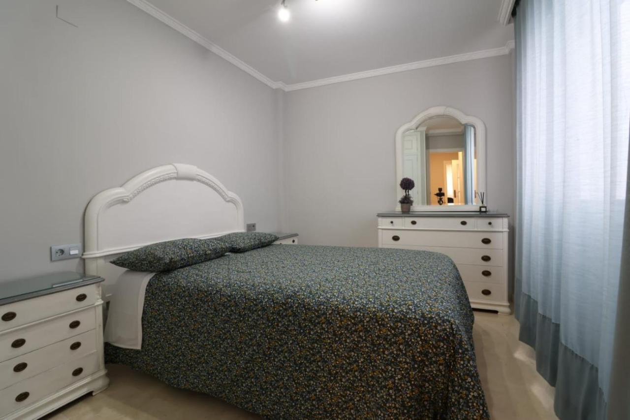 Piso En Pleno Centro De Huelva. Appartement Buitenkant foto