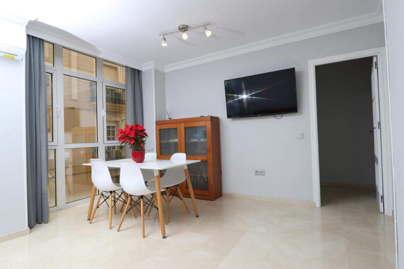Piso En Pleno Centro De Huelva. Appartement Buitenkant foto